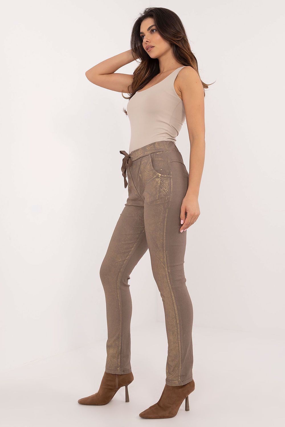  Pantaloni de damă model 202423 Italy Moda 