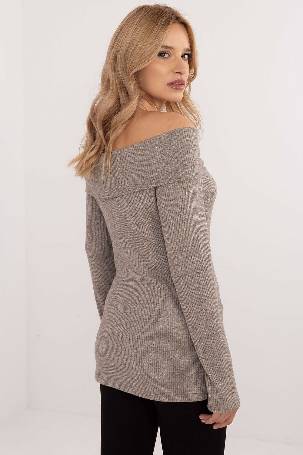  Pulover model 202750 Italy Moda 