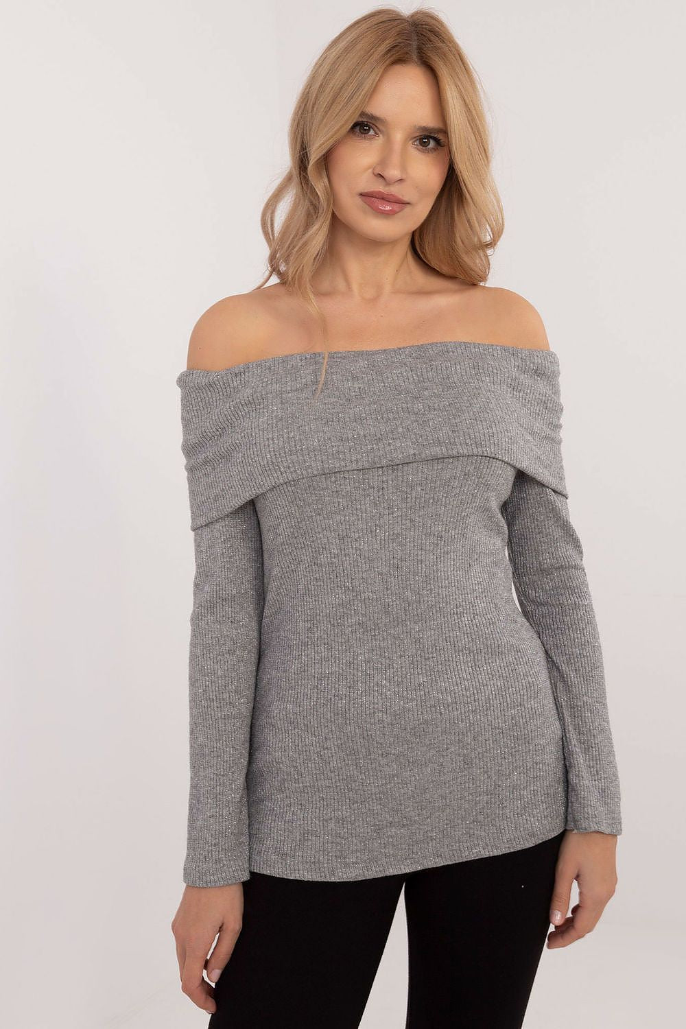  Pulover model 202751 Italy Moda 