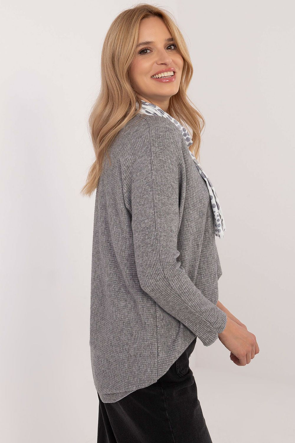  Pulover model 202905 Italy Moda 