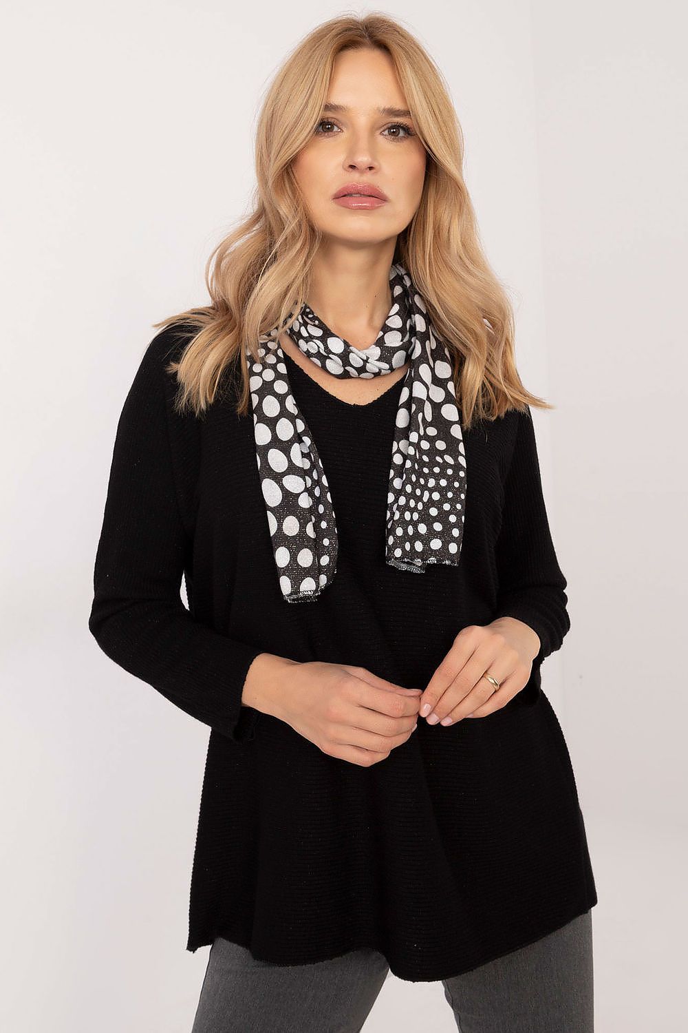  Pulover model 202908 Italy Moda 