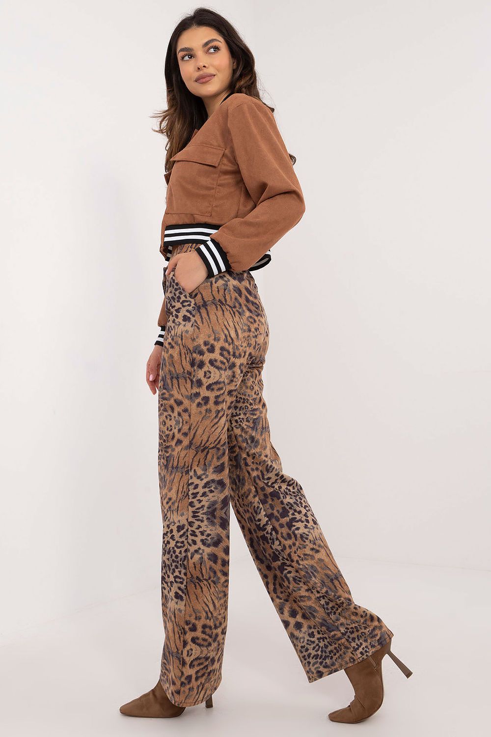  Pantaloni de damă model 202929 Lakerta 