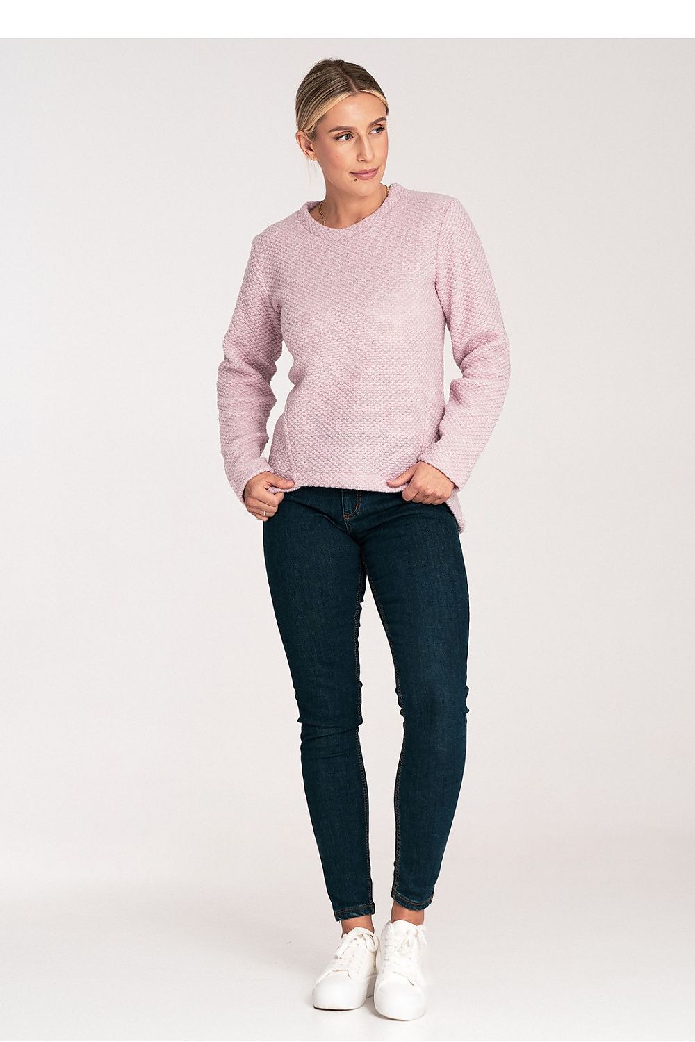  Pulover model 203152 Figl 
