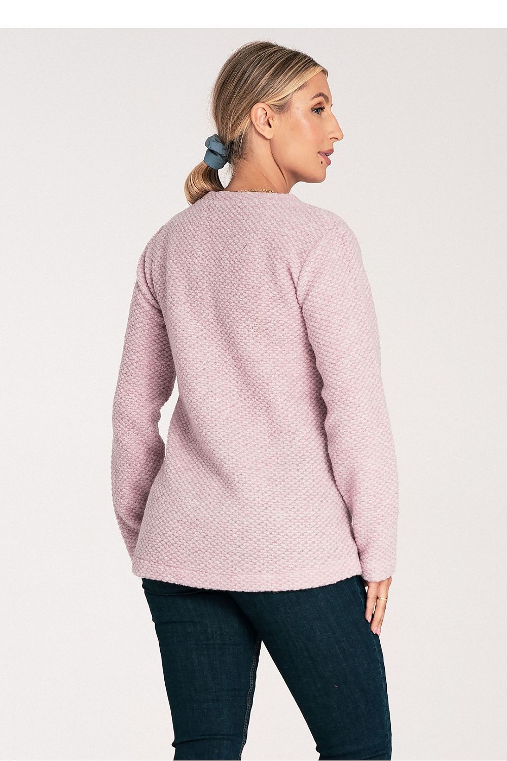  Pulover model 203152 Figl 