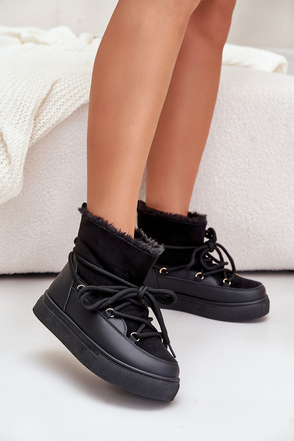  Moon boots model 203550 Step in style 