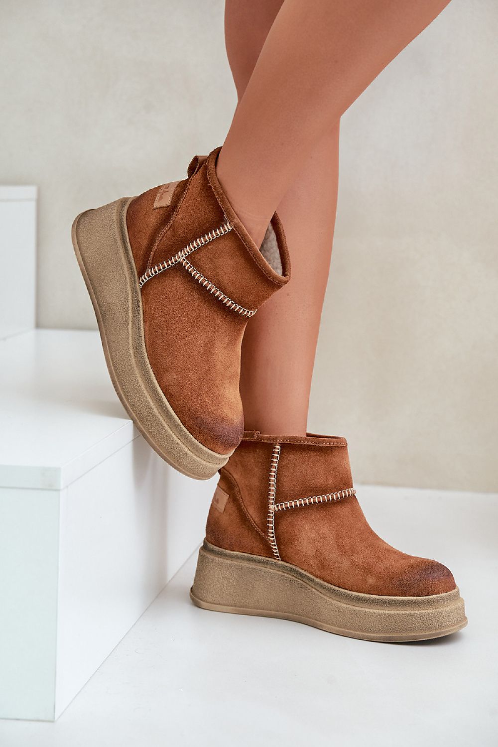  Moon boots model 203580 Step in style 