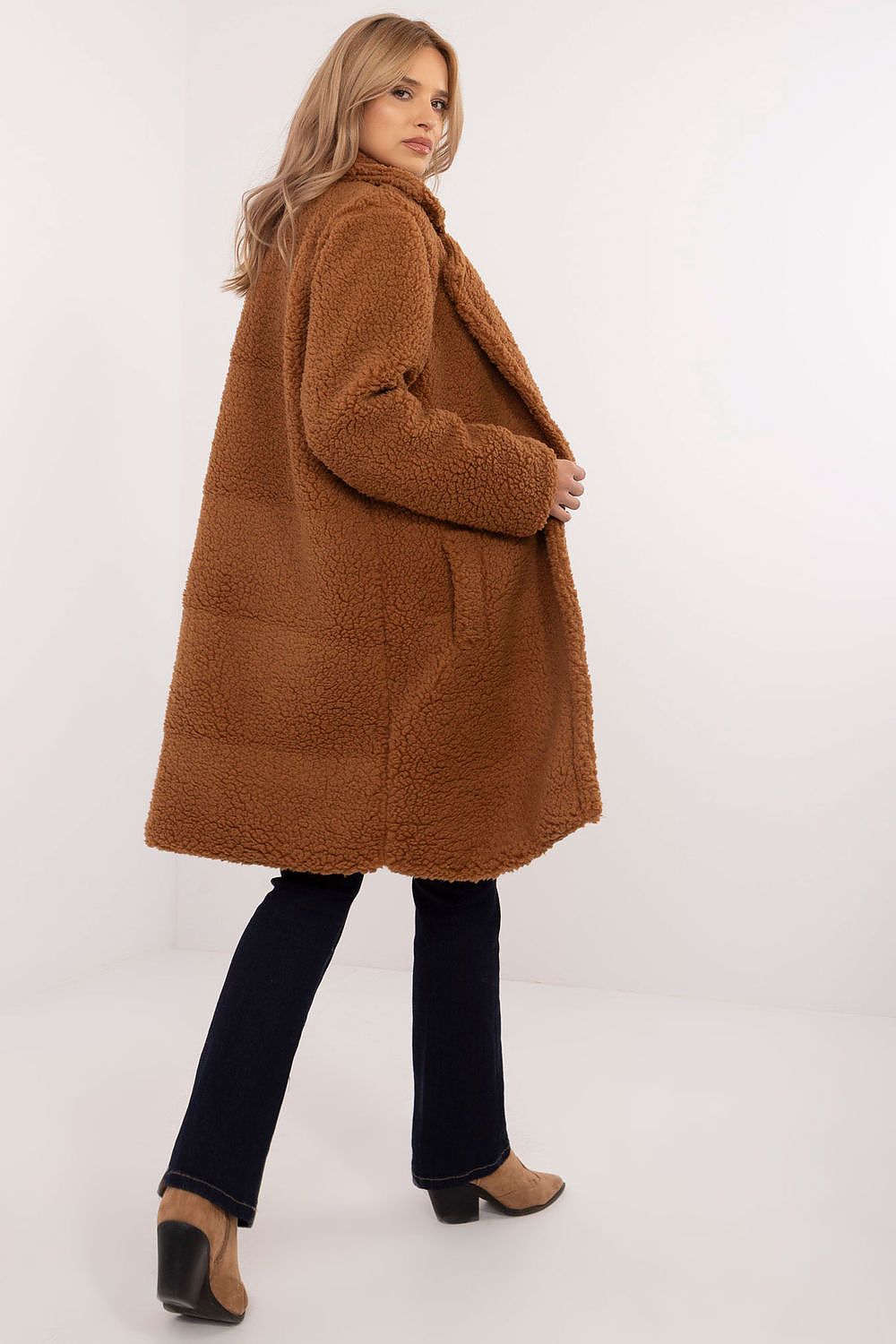  Palton model 203740 Italy Moda 