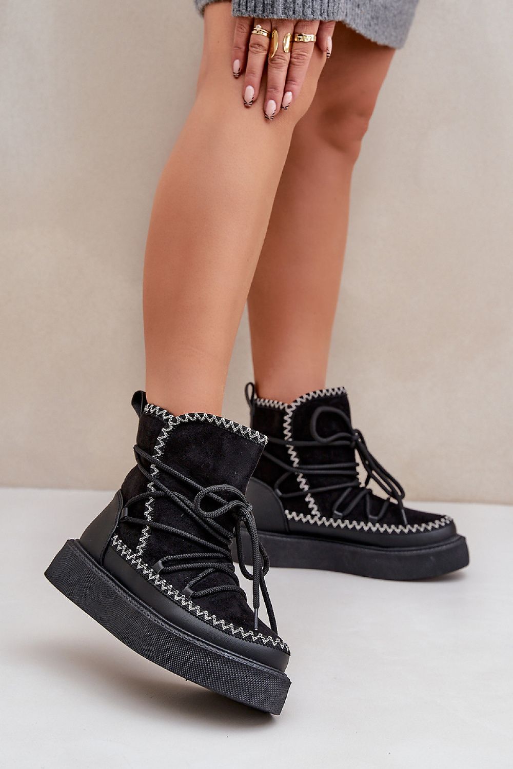  Moon boots model 203891 Step in style 