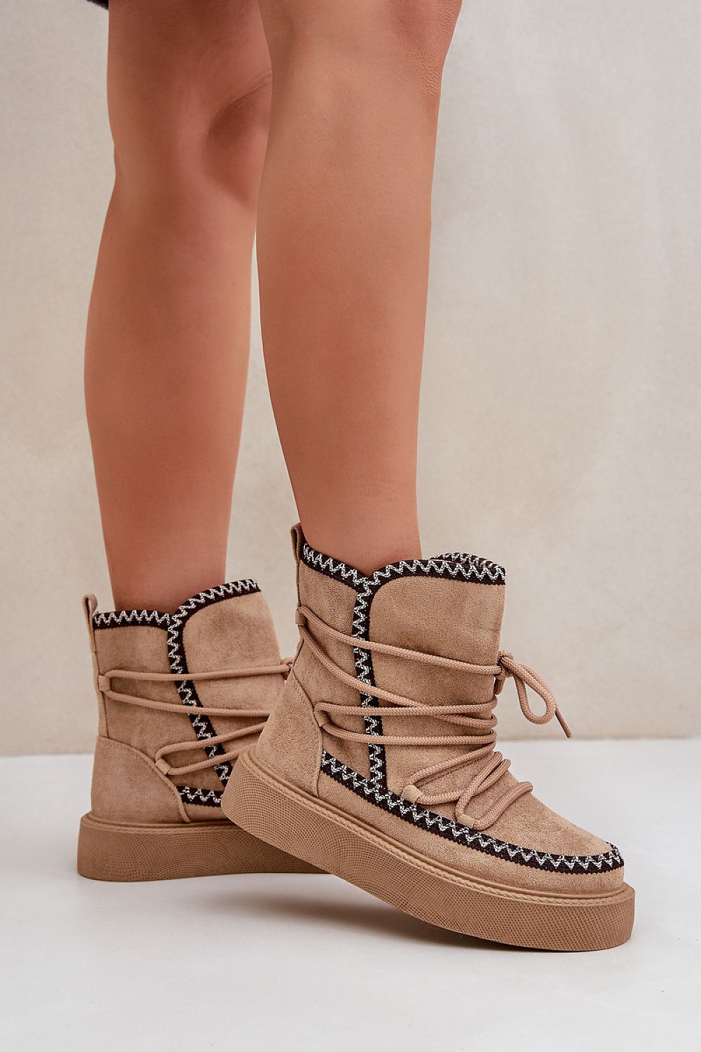  Moon boots model 203892 Step in style 