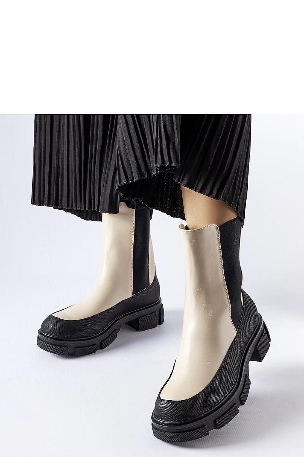  Botine model 204622 Solea 