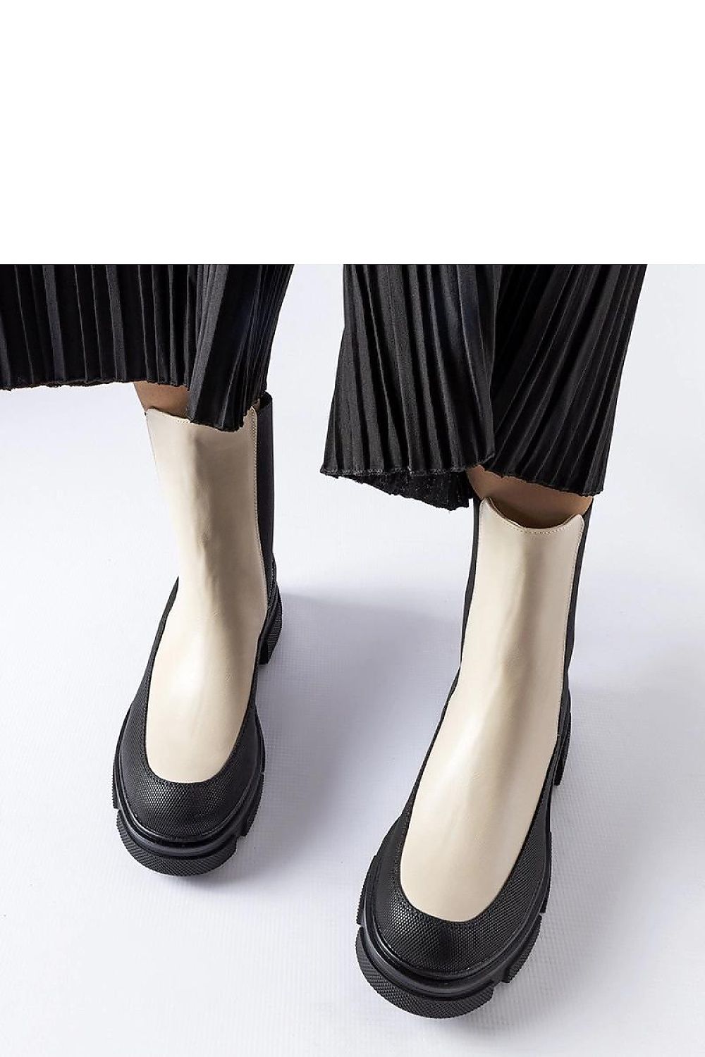  Botine model 204622 Solea 