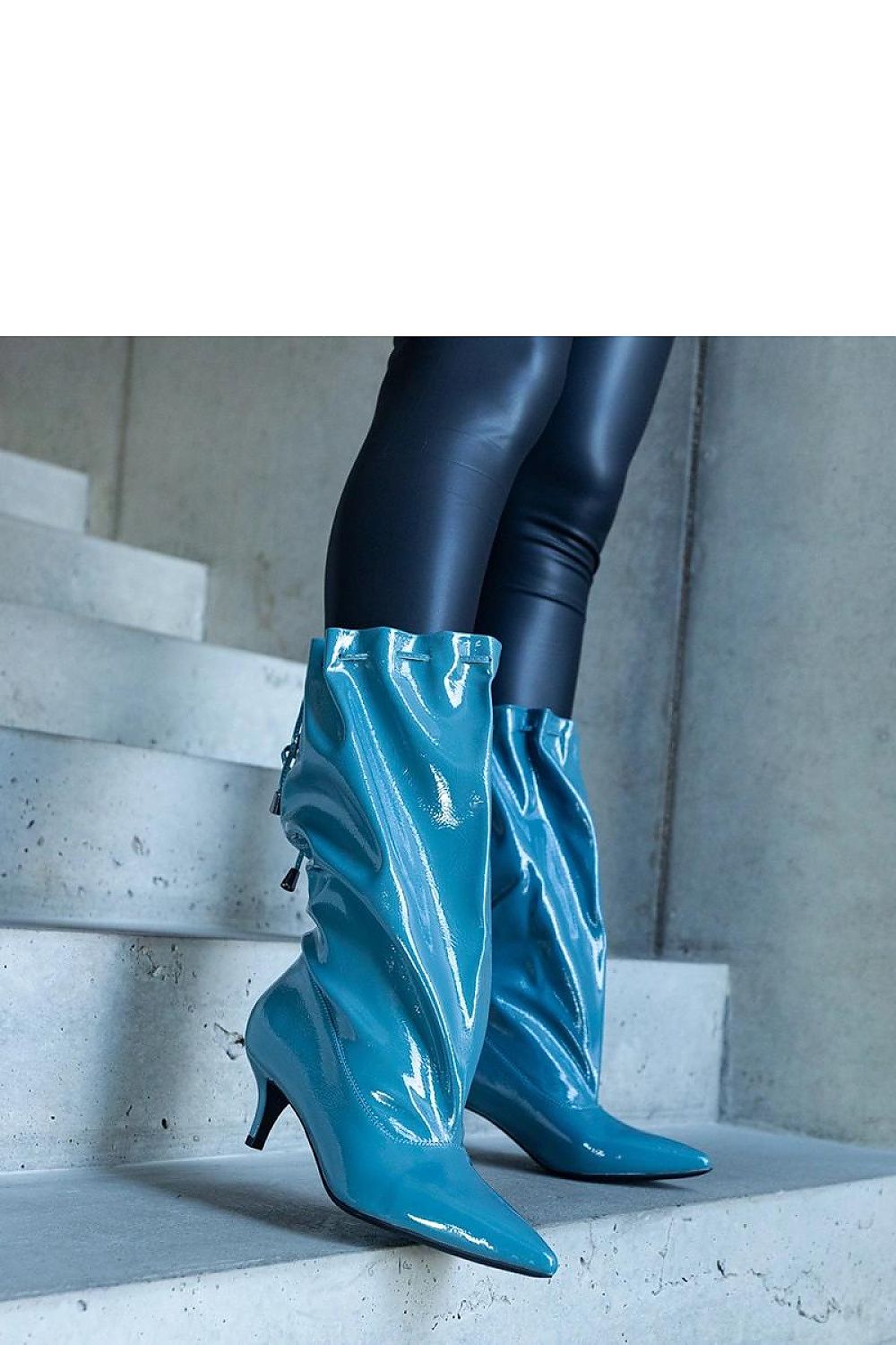  Botine cu toc model 204742 Solea 