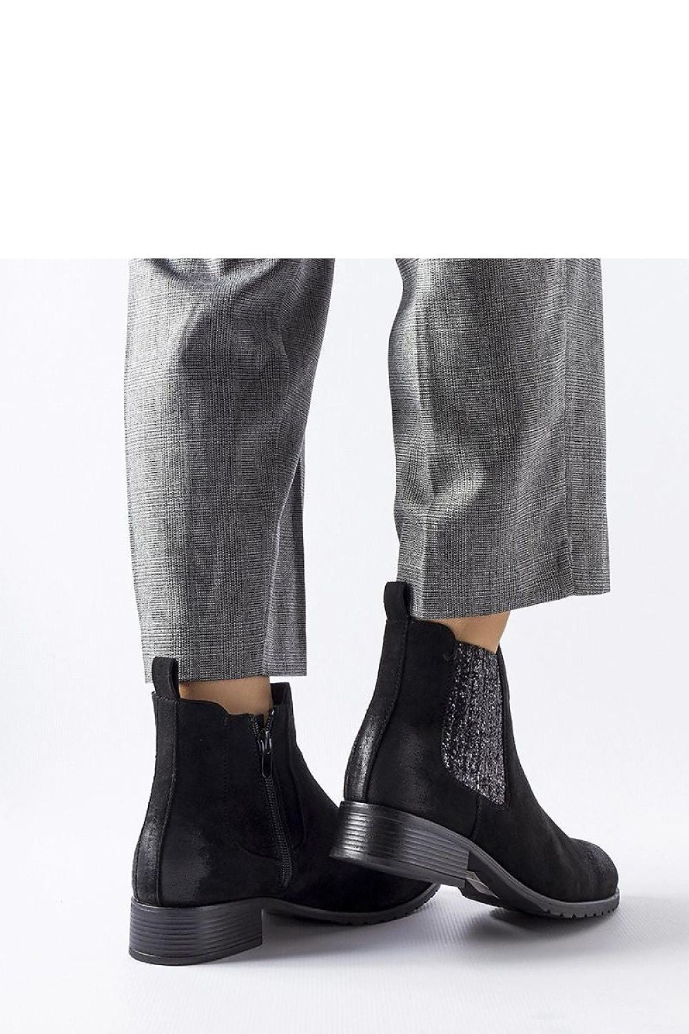  Botine cu toc model 204748 Solea 