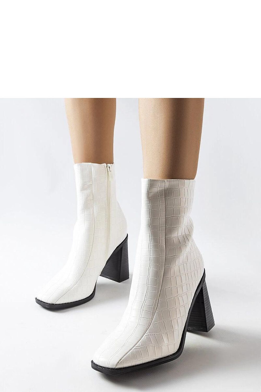  Botine cu toc model 204772 Solea 