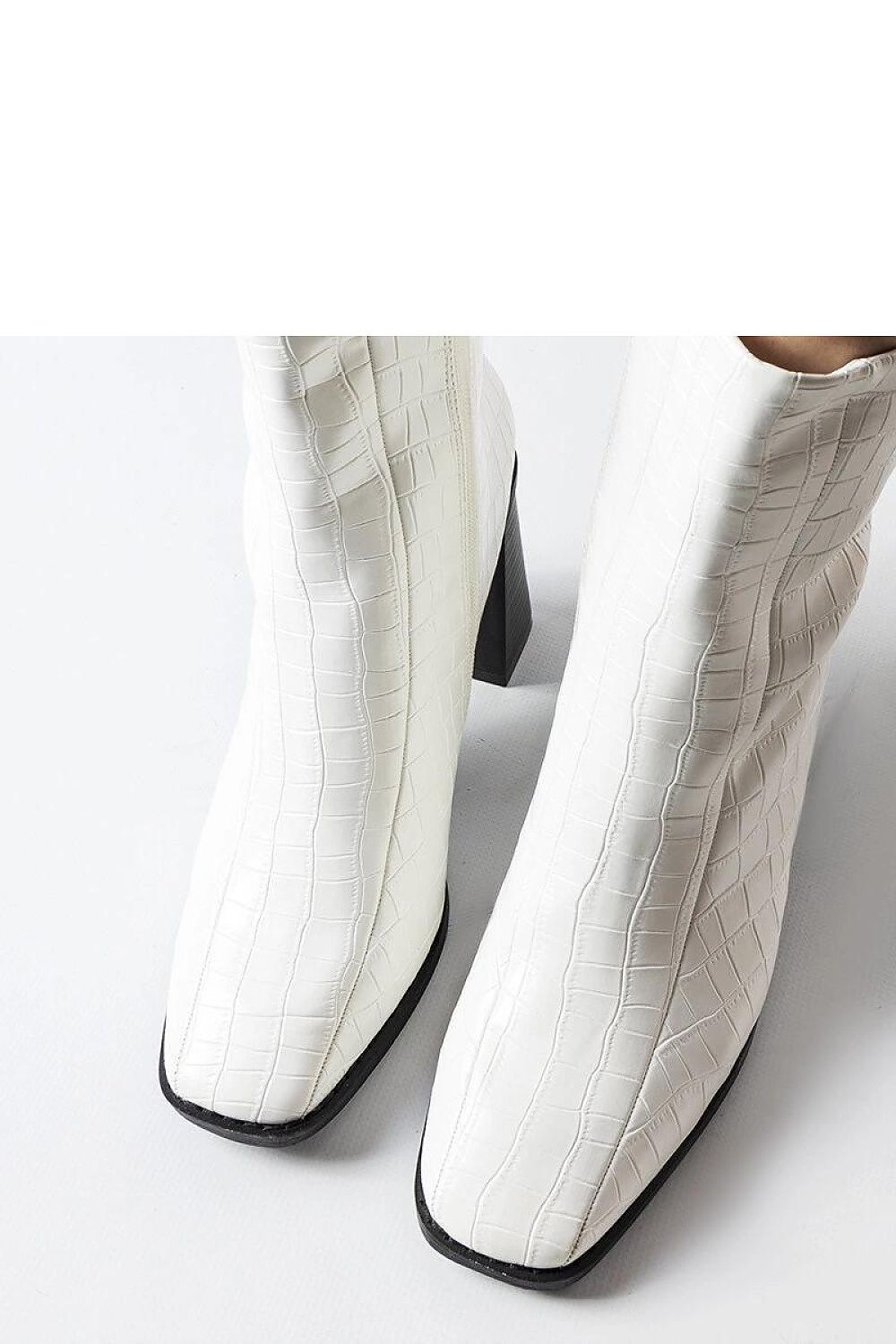  Botine cu toc model 204772 Solea 