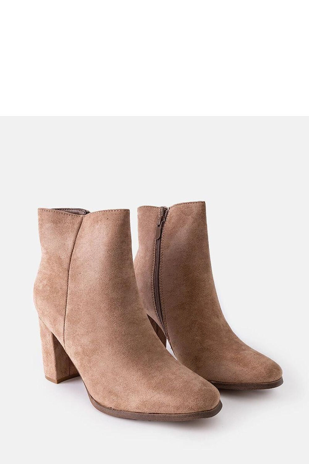  Botine cu toc model 204826 Solea 