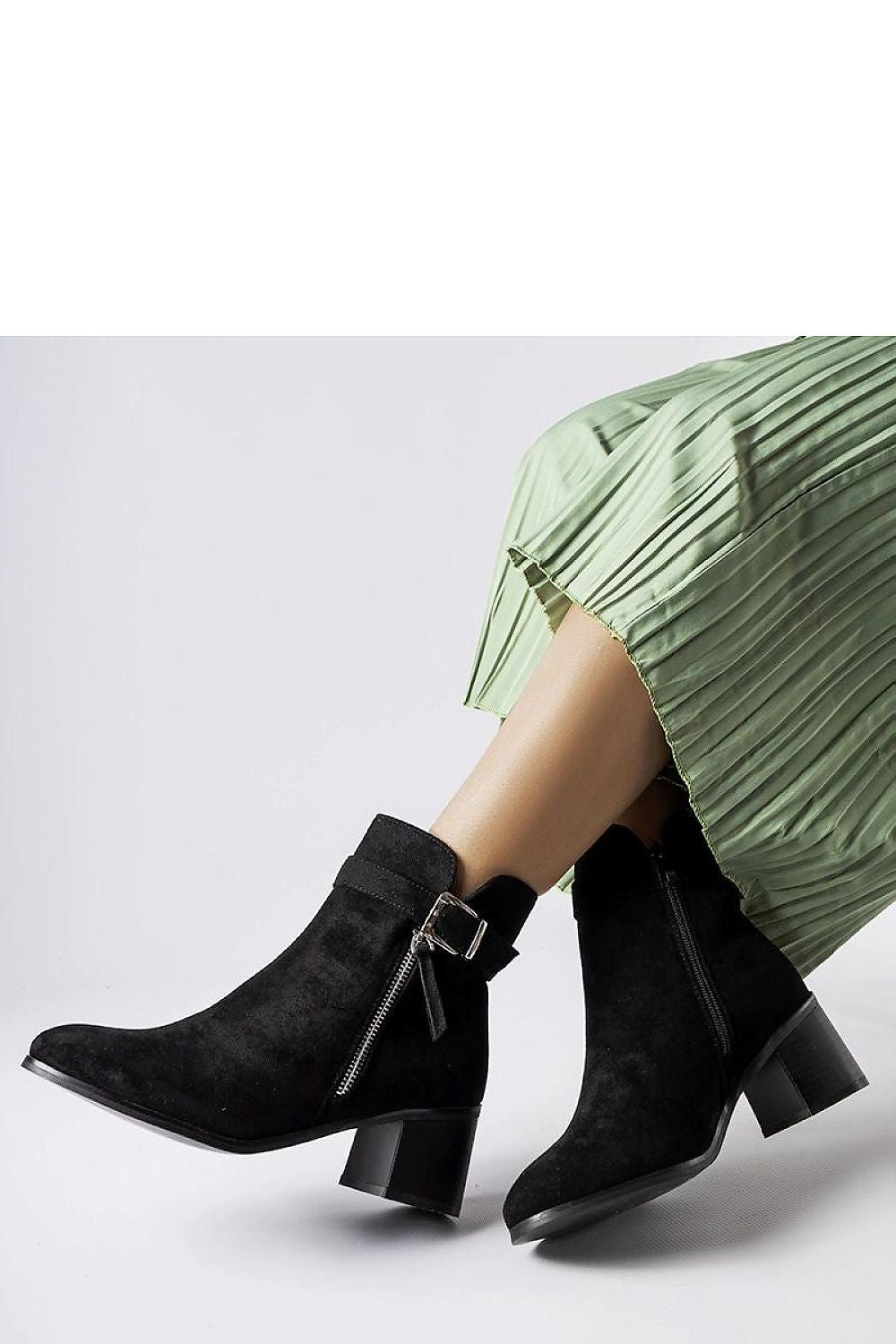  Botine cu toc model 205112 Solea 