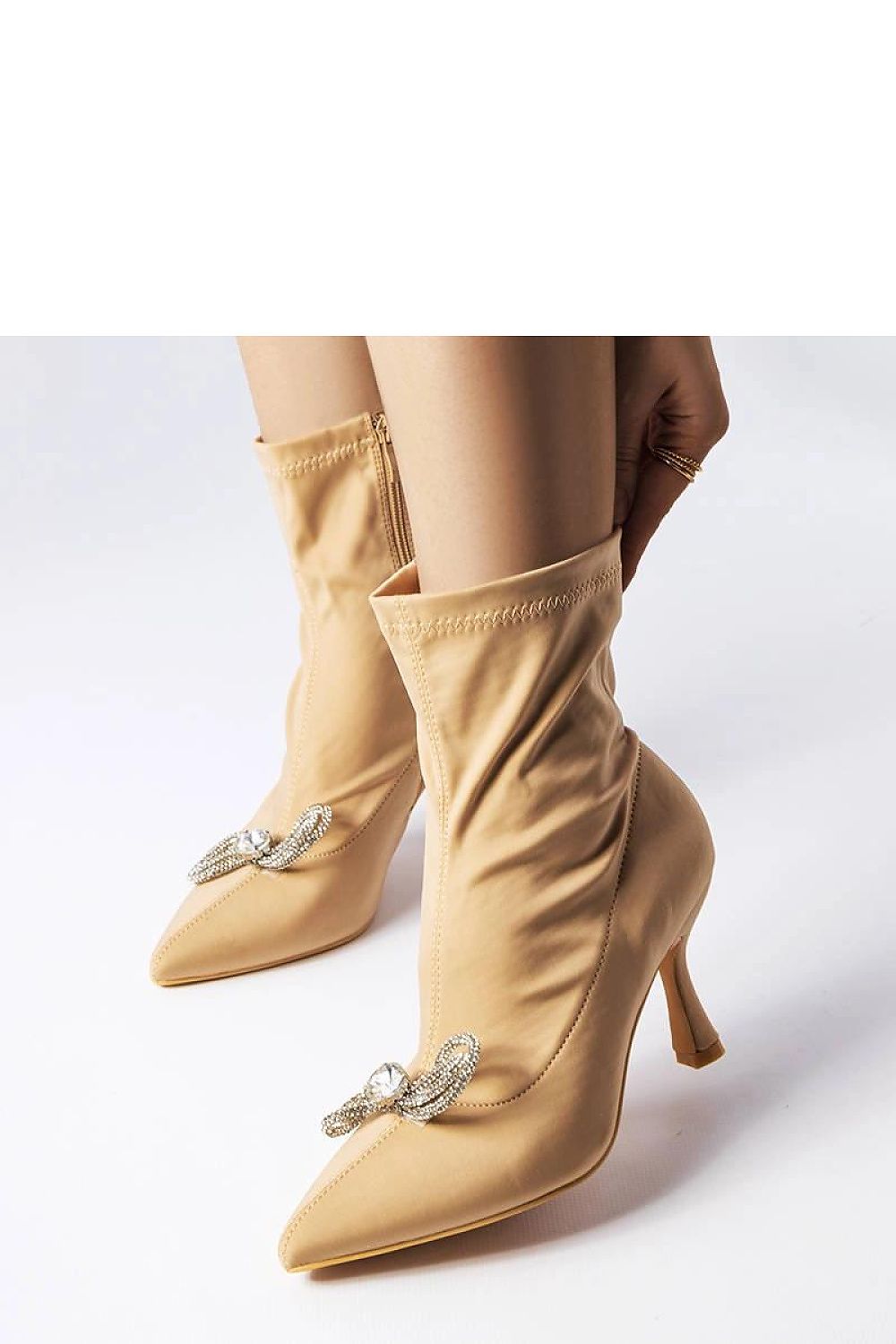  Botine cu toc model 205128 Solea 