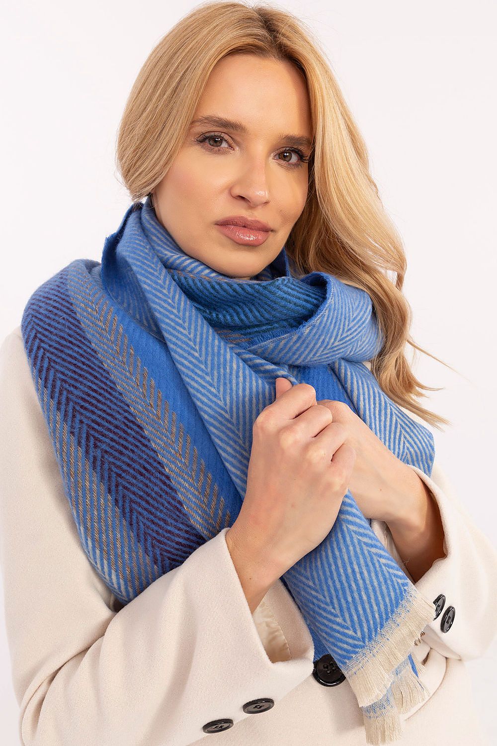  Şal model 206040 AT 