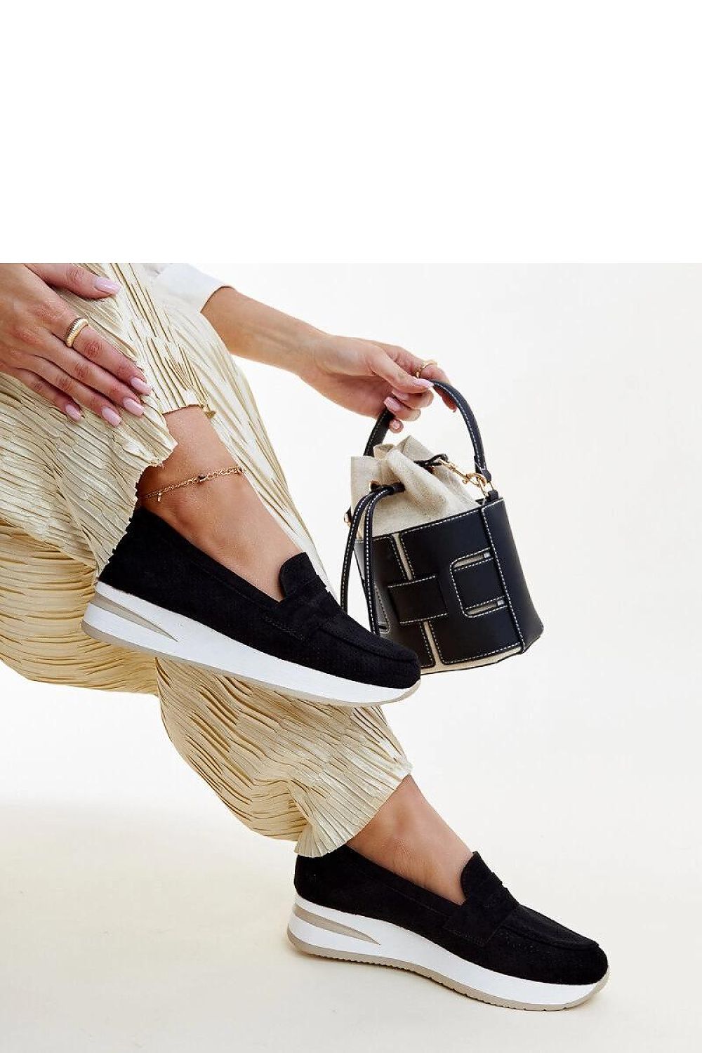  Pantofi model 206458 Solea 
