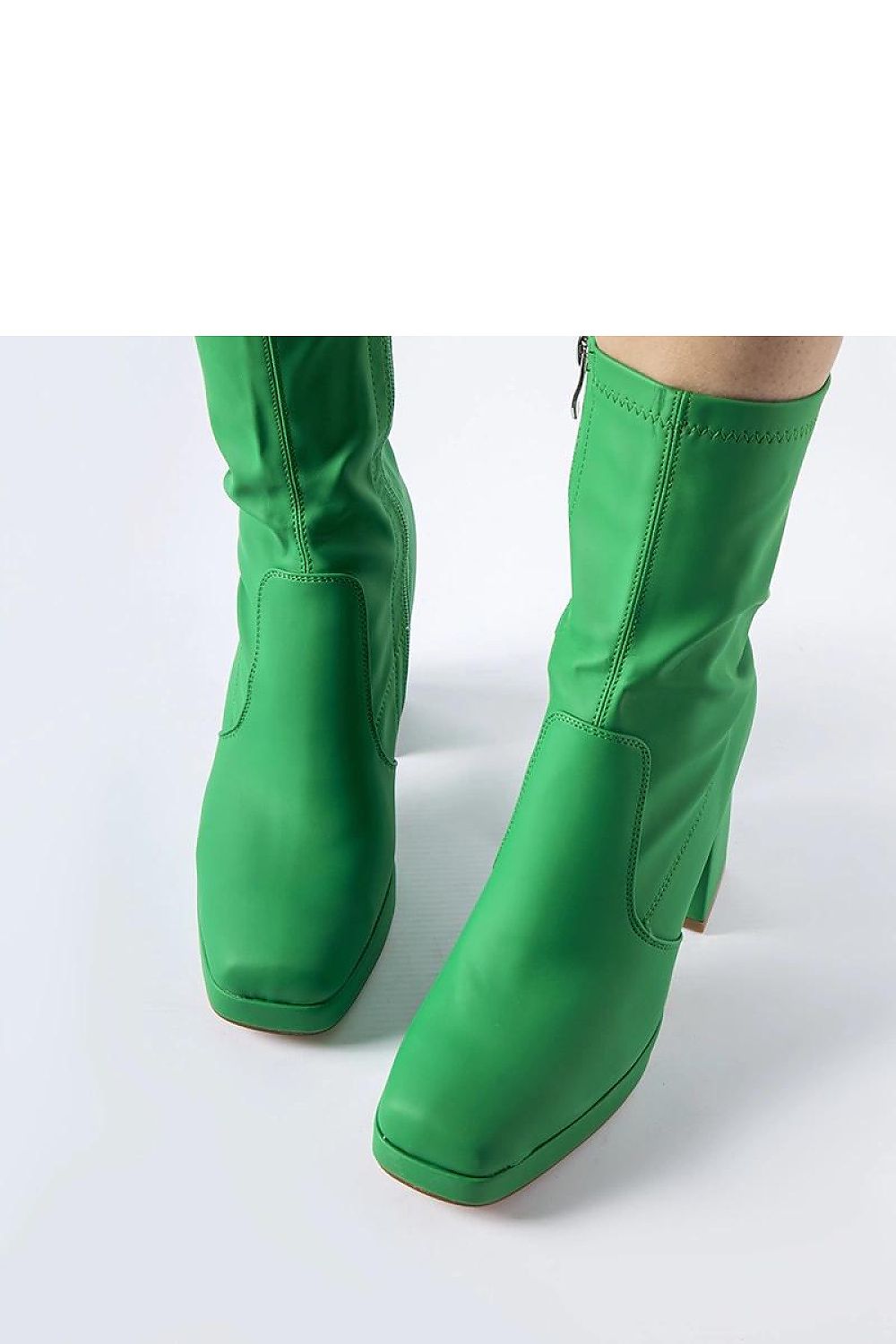  Botine cu toc model 206496 Solea 