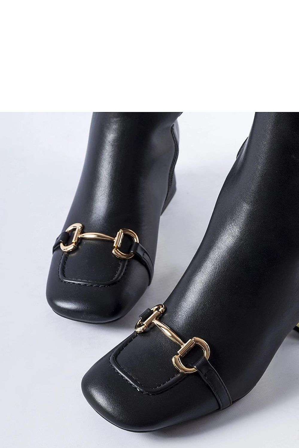  Botine cu toc model 206502 Solea 