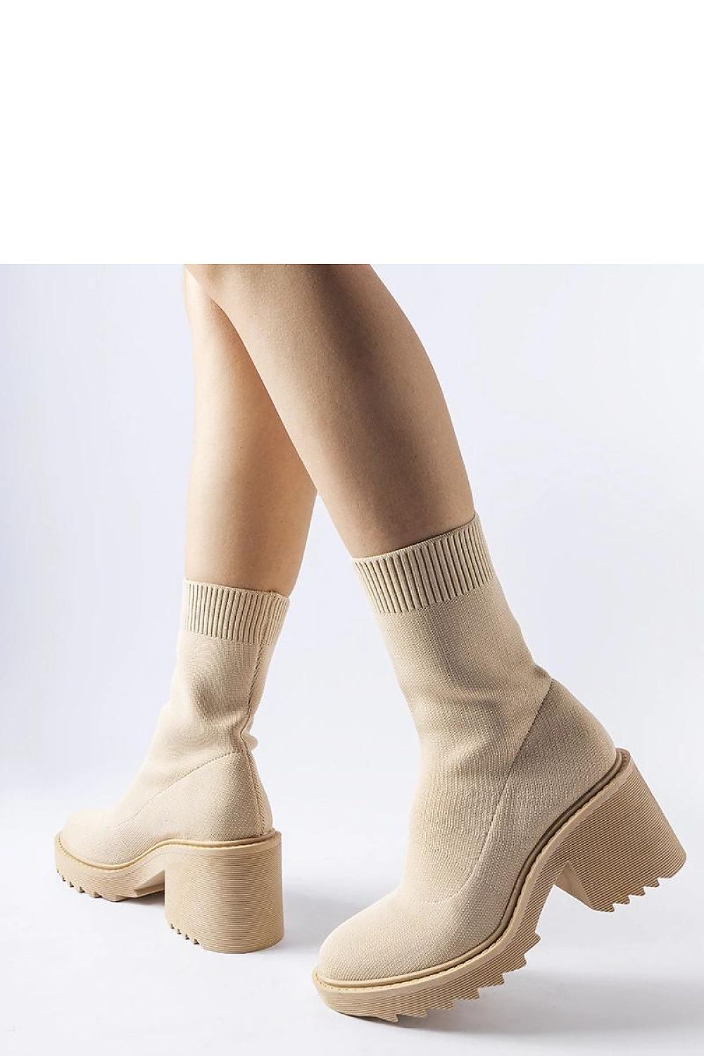 Botine cu toc model 206510 Solea 
