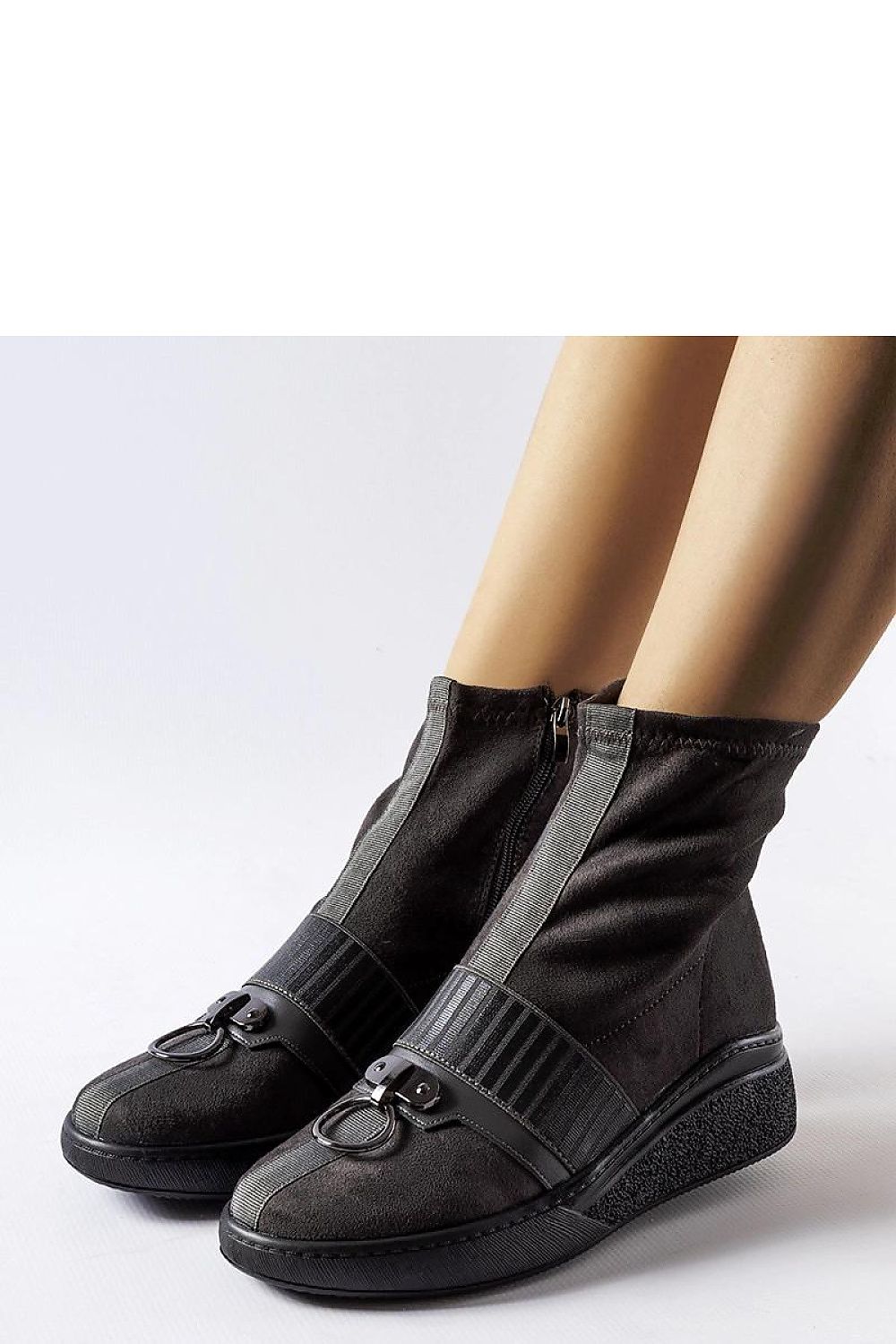  Botine cu talpă tip pană model 206514 Solea 