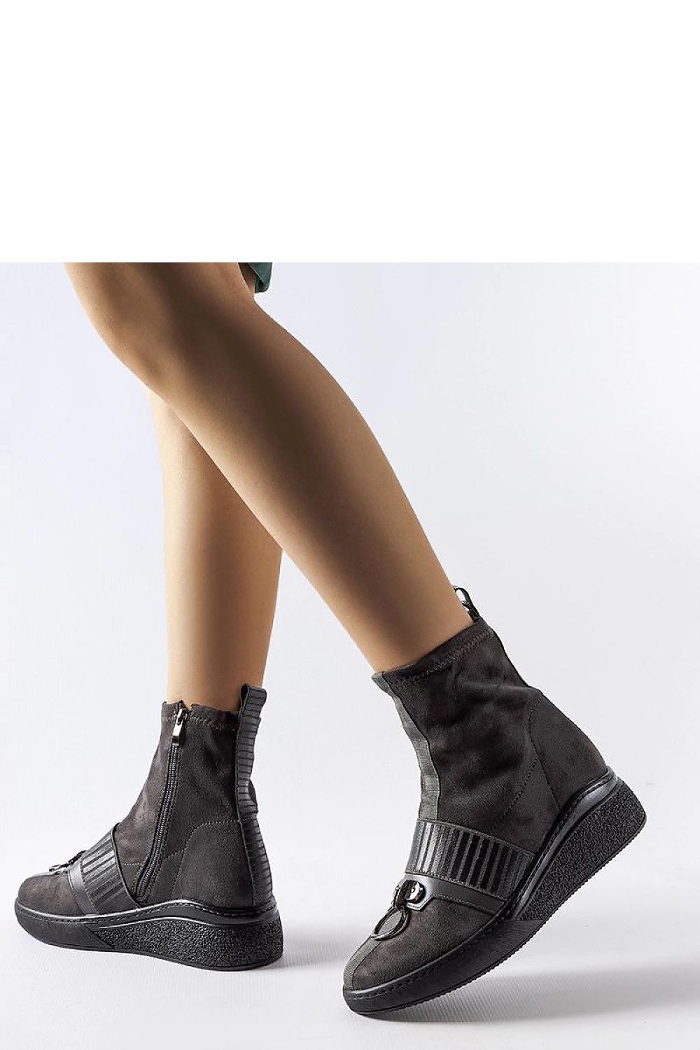  Botine cu talpă tip pană model 206514 Solea 
