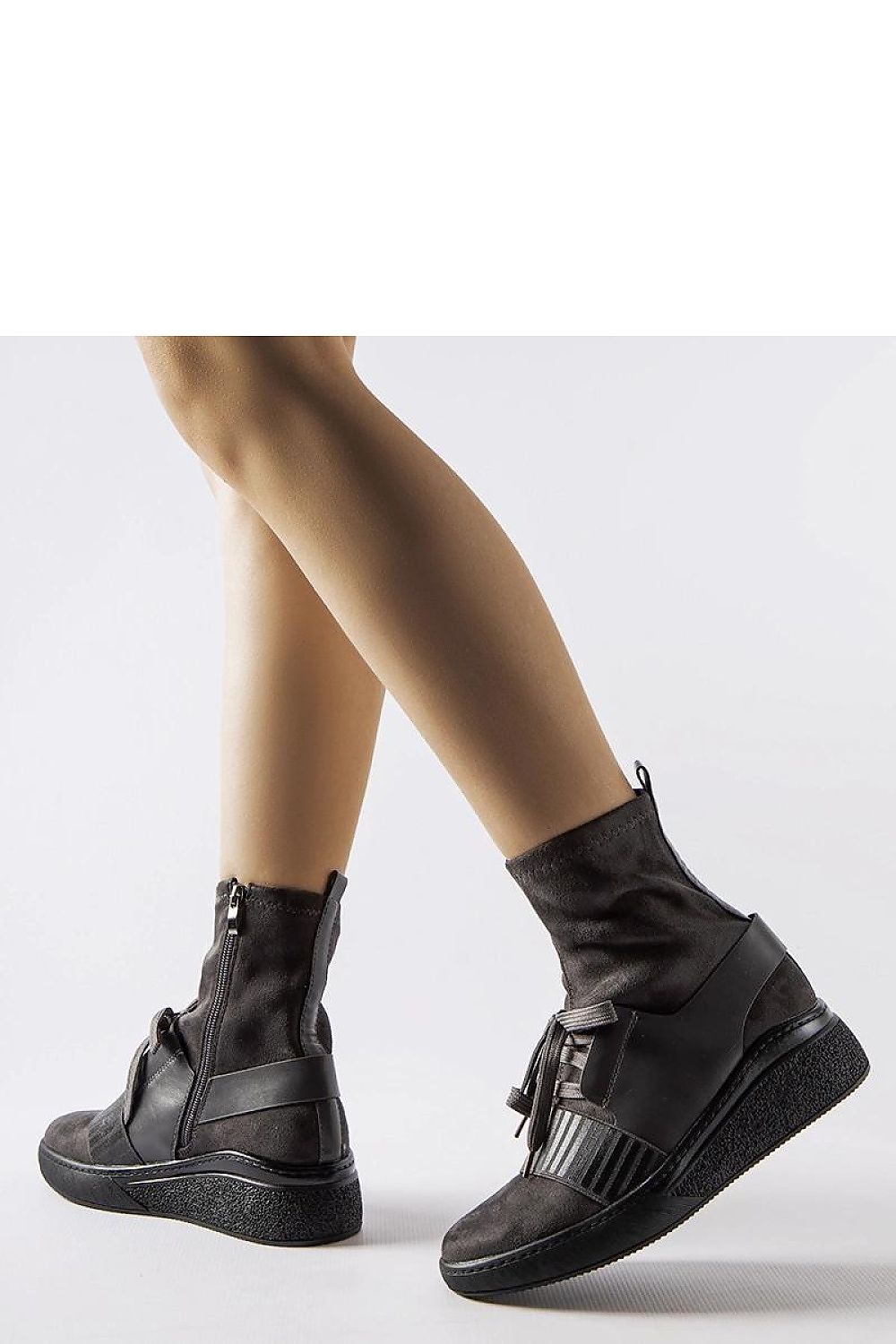  Botine cu talpă tip pană model 206515 Solea 