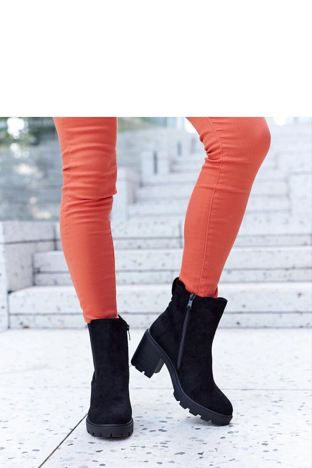  Botine cu toc model 206546 Solea 