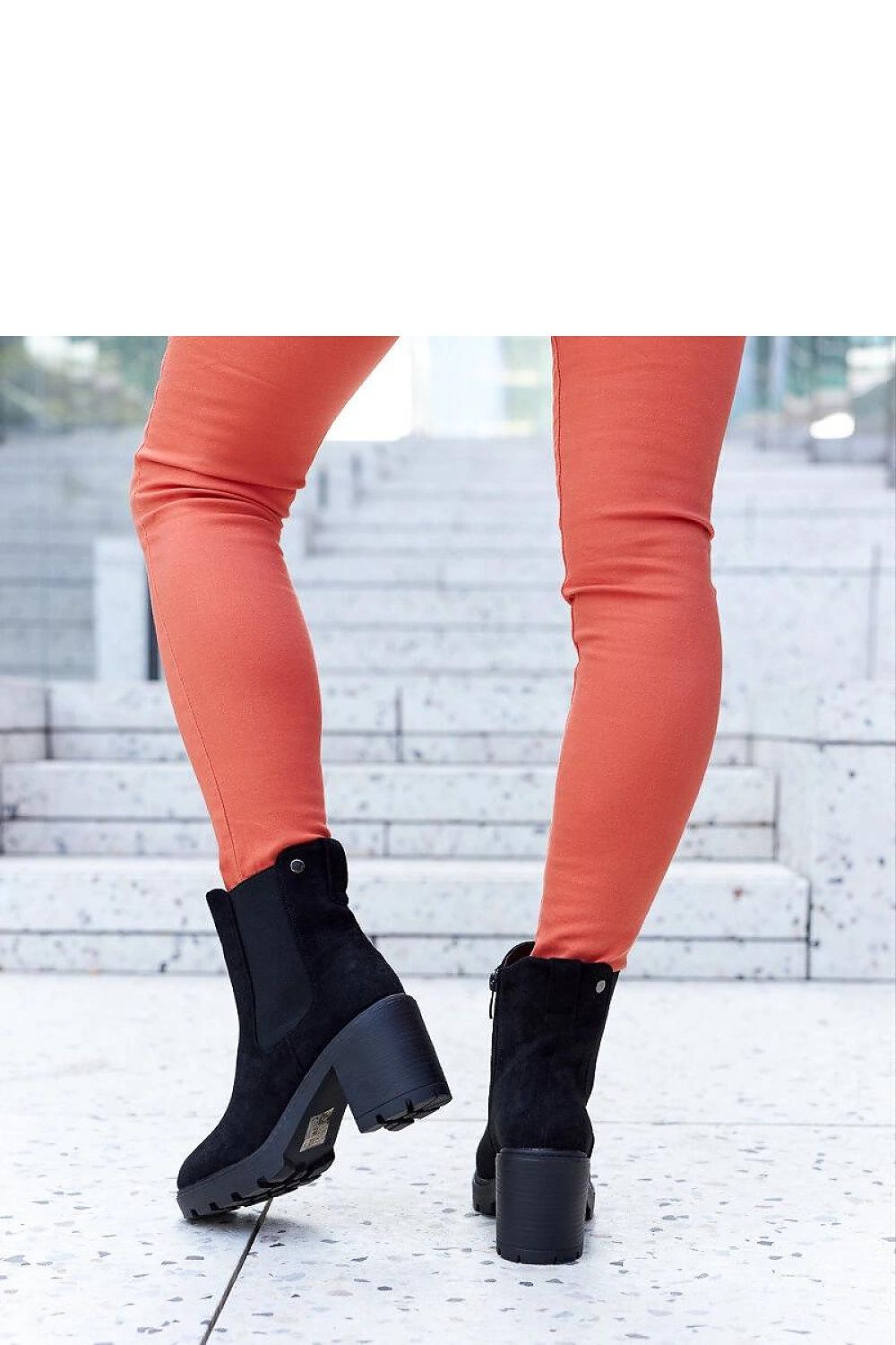  Botine cu toc model 206546 Solea 