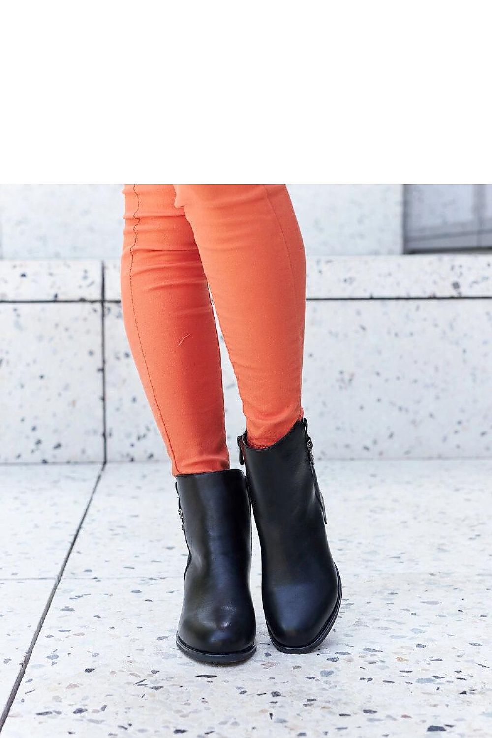  Botine cu toc model 206548 Solea 