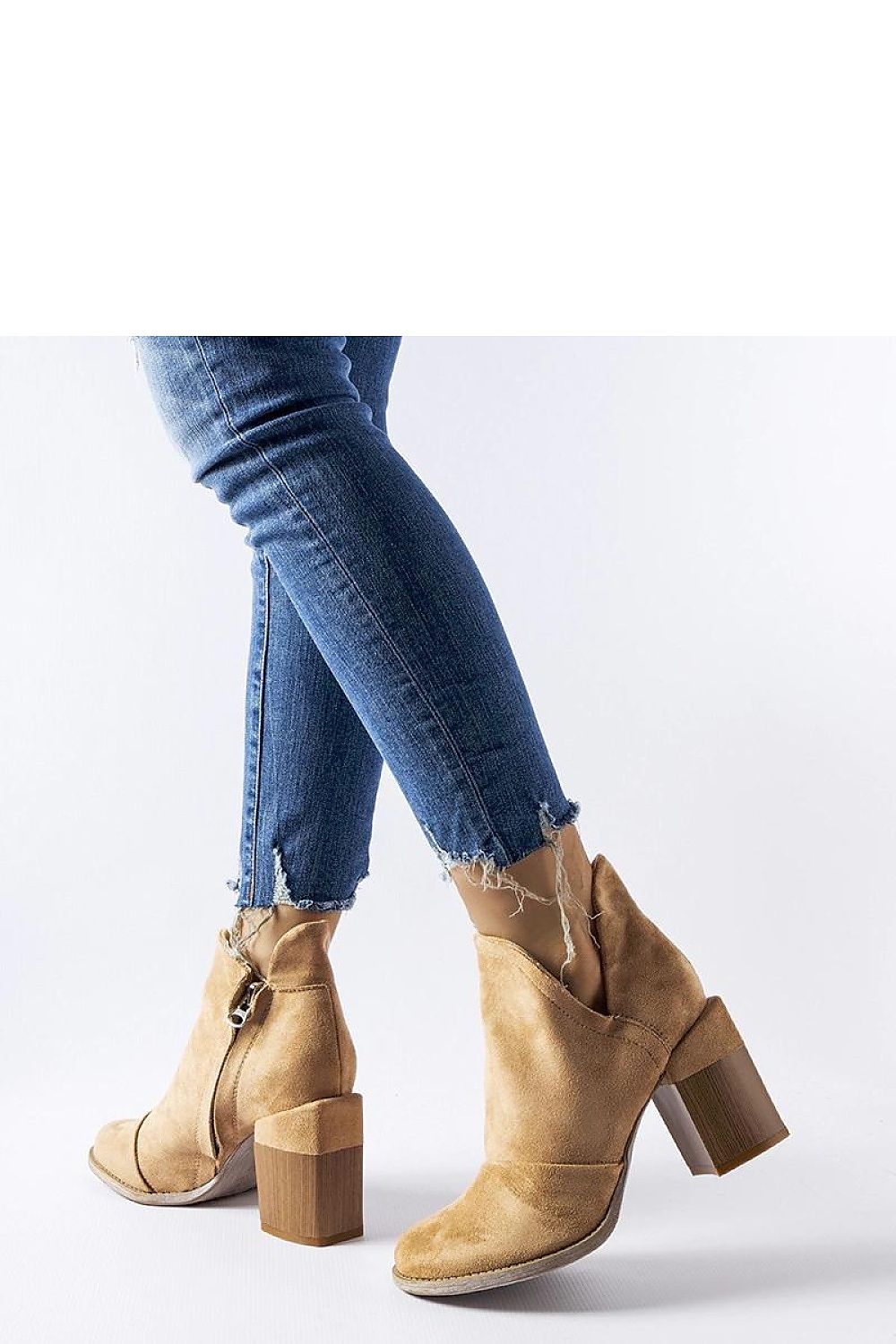  Botine cu toc model 206573 Solea 