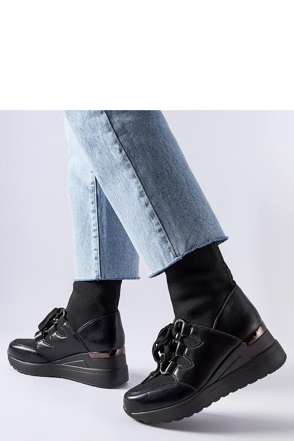  Botine cu talpă tip pană model 206574 Solea 