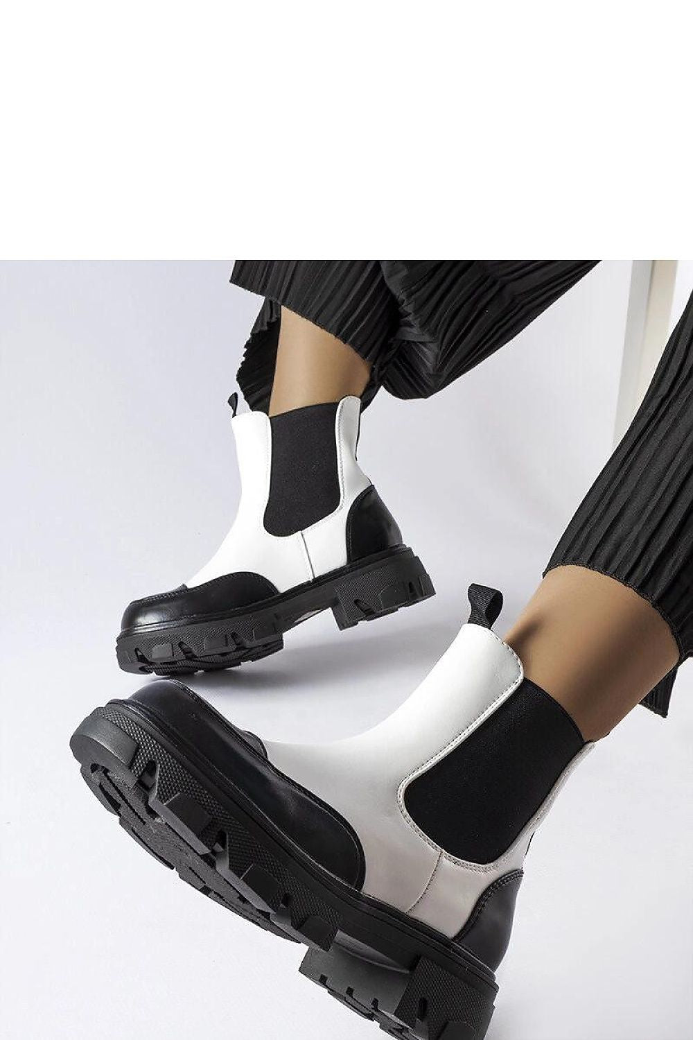  Botine model 206576 Solea 