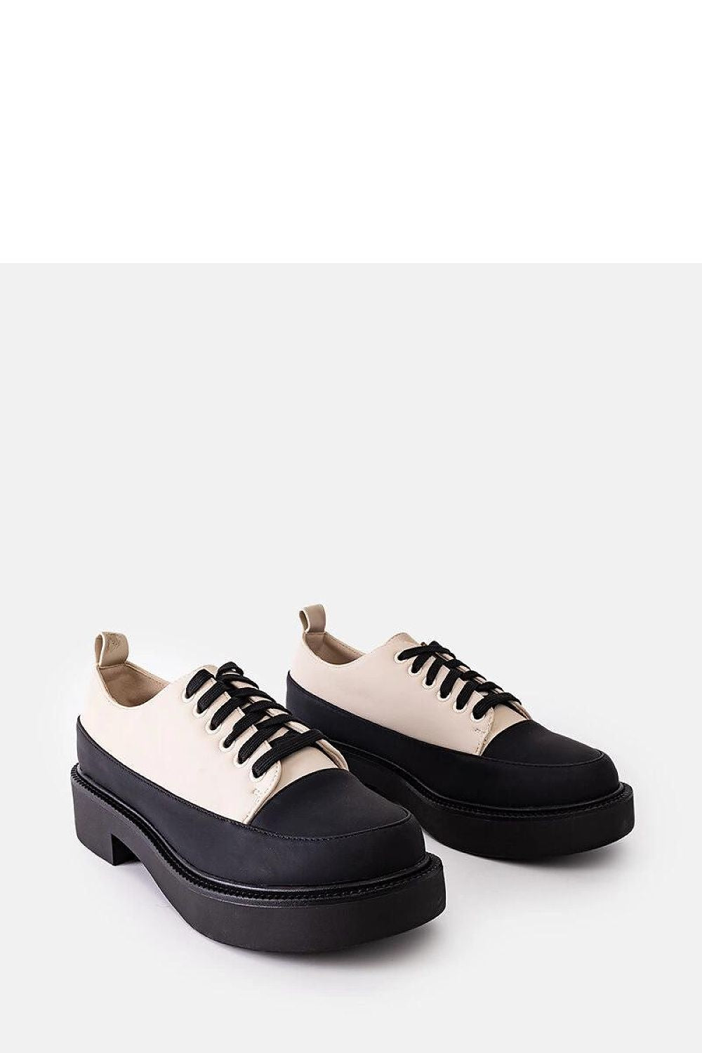  Pantofi model 207046 Solea 