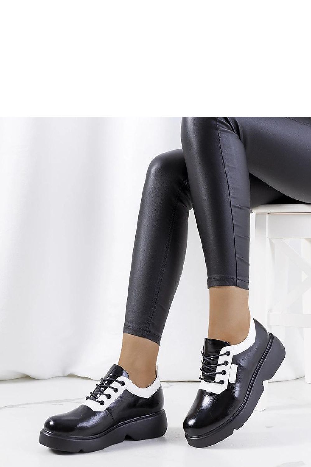  Pantofi model 207095 Solea 