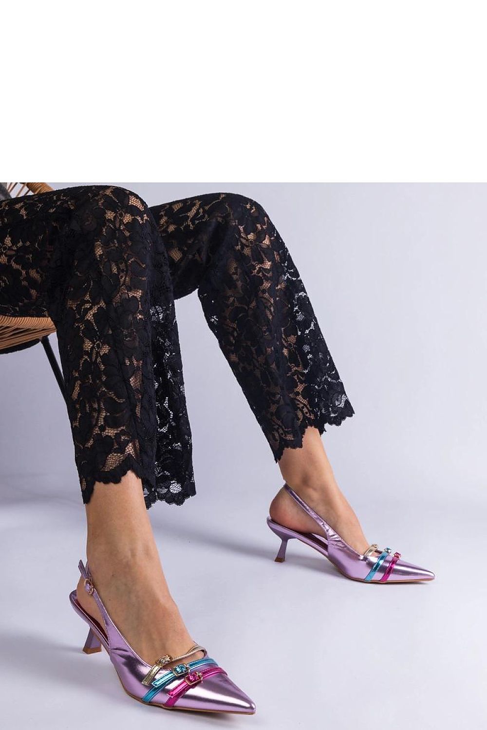  Pantofi cu toc subţire (stiletto) model 207109 Solea 