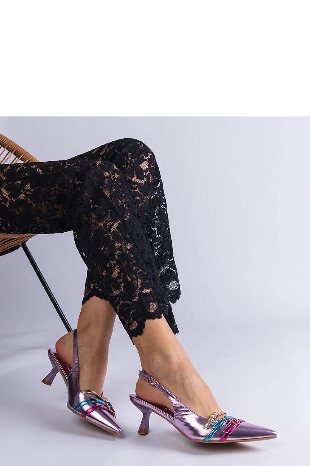  Pantofi cu toc subţire (stiletto) model 207109 Solea 