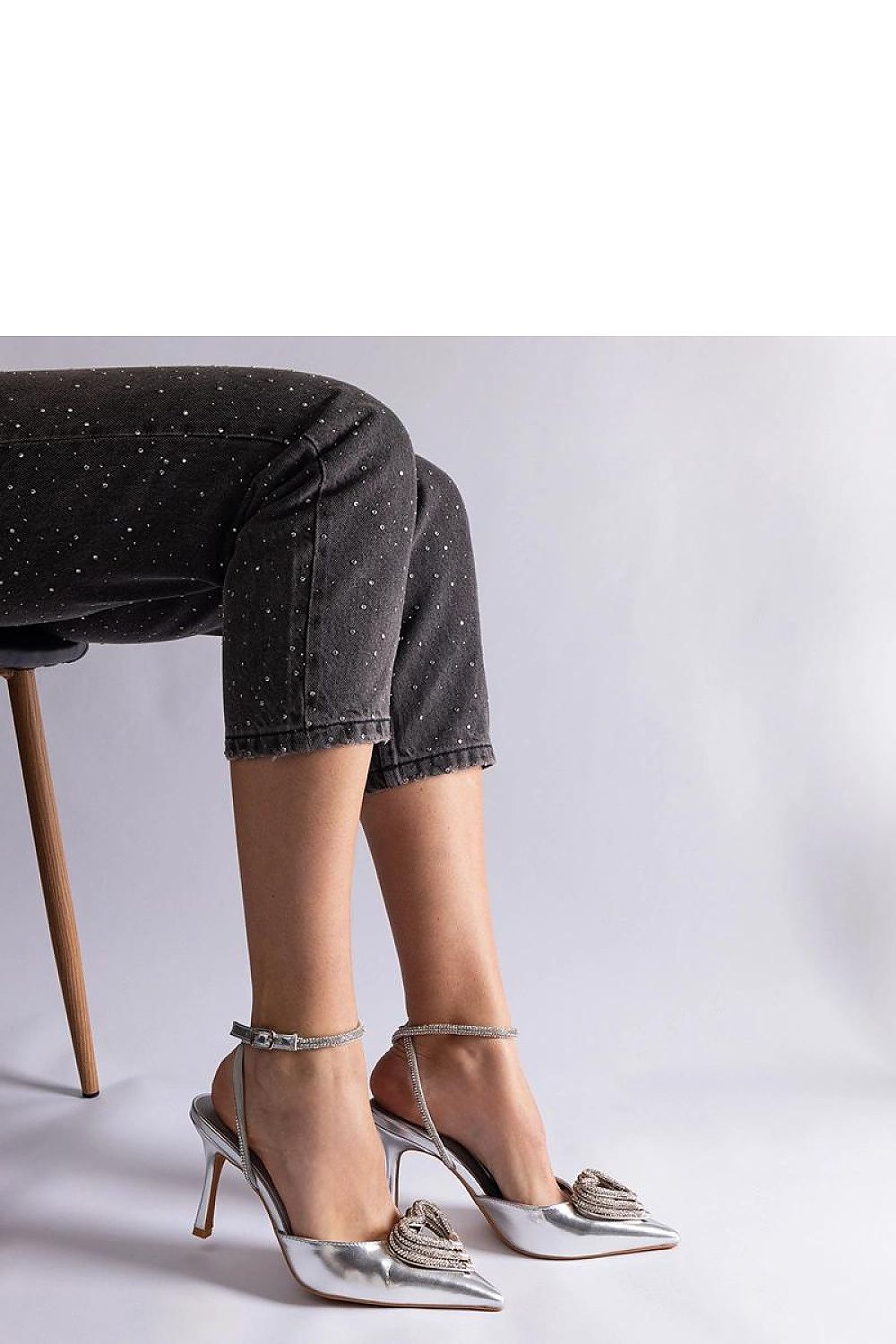  Pantofi cu toc subţire (stiletto) model 207201 Solea 