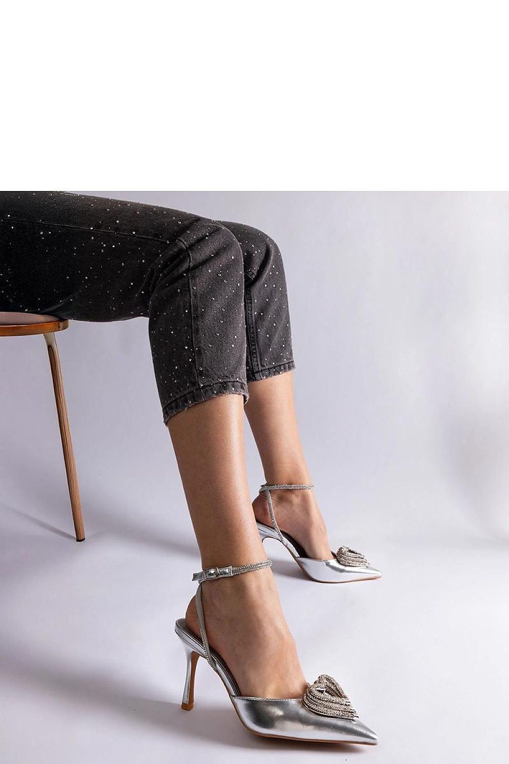  Pantofi cu toc subţire (stiletto) model 207201 Solea 