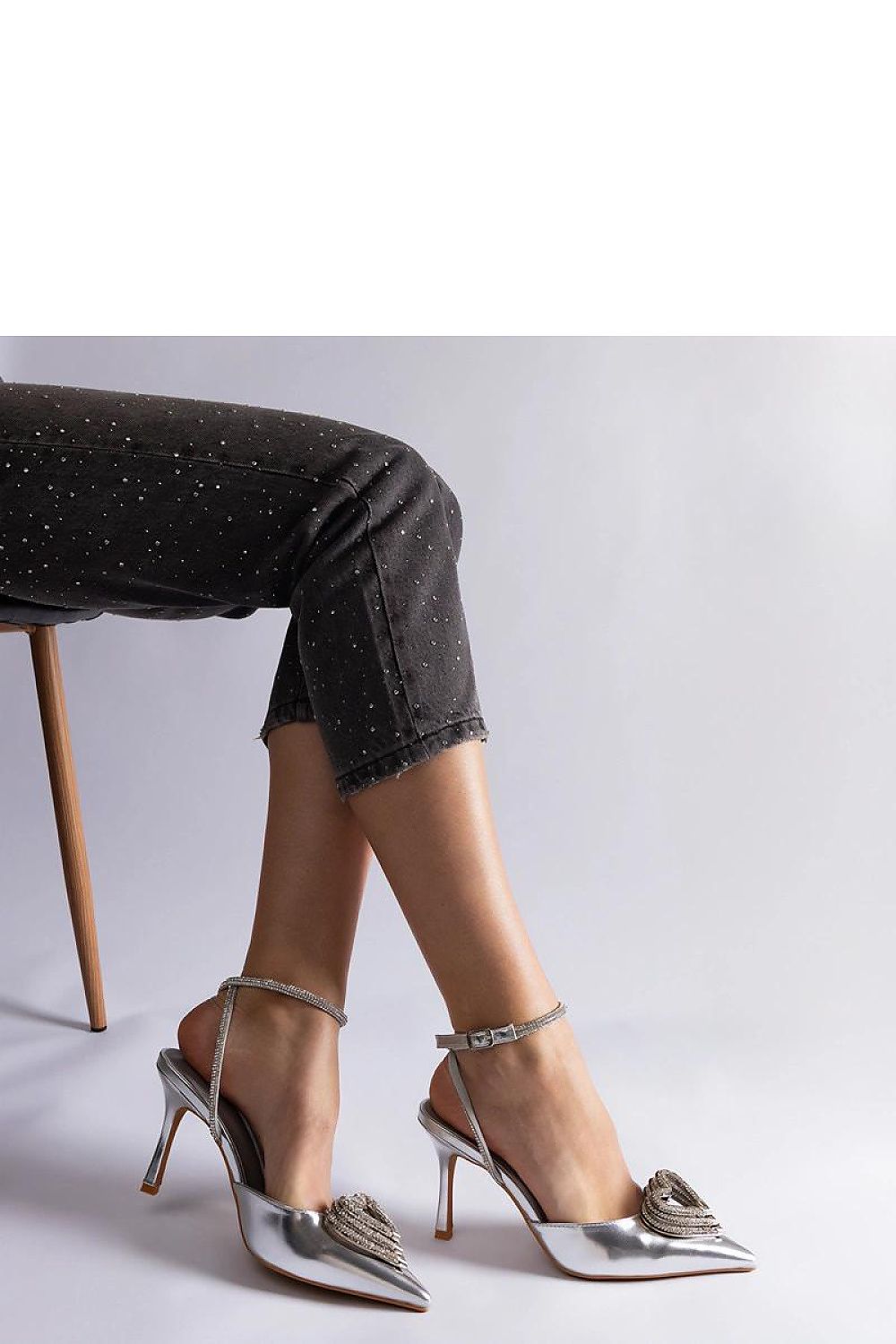  Pantofi cu toc subţire (stiletto) model 207201 Solea 