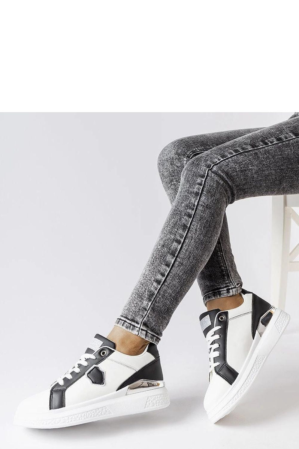  Pantofi de sport model 207724 Solea 