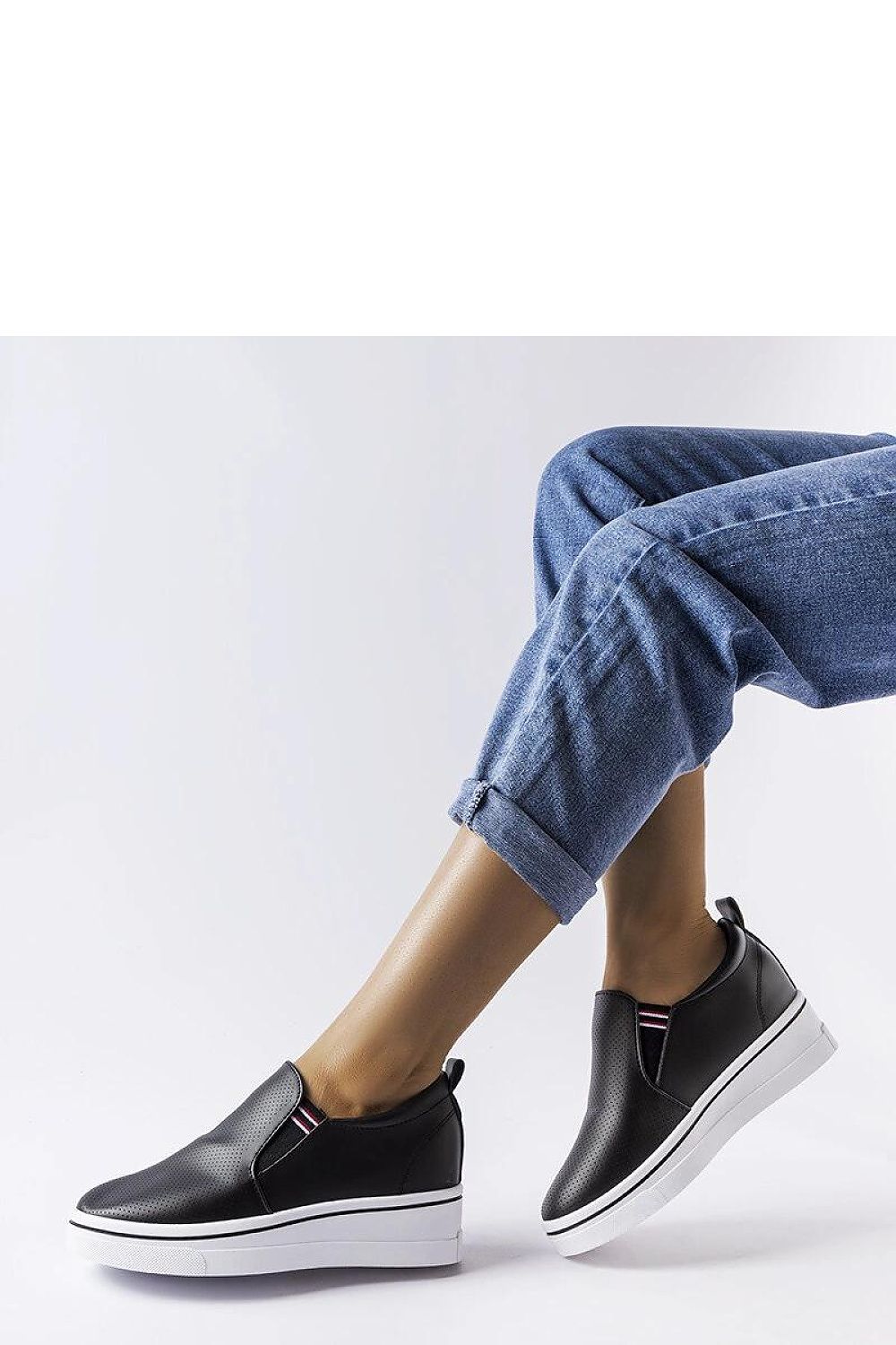  Adidași cu toc de tip platformă model 207762 Solea 