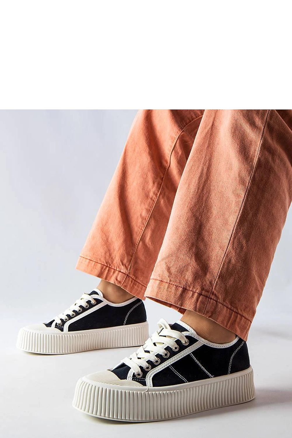  Pantofi sport pe platformă model 207841 Solea 