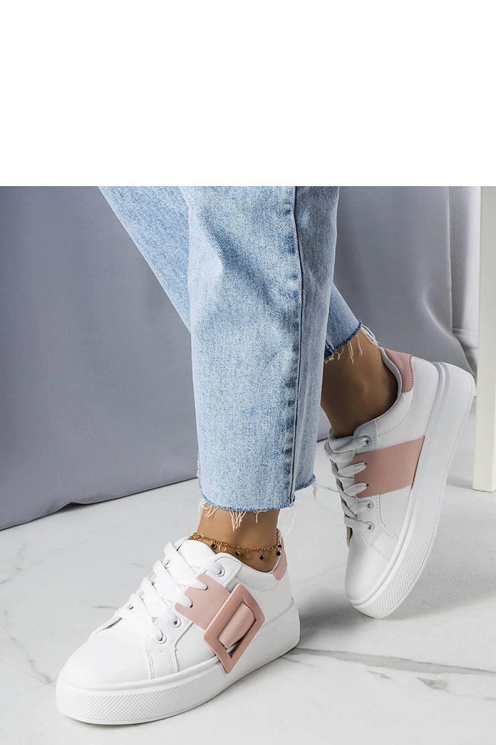  Pantofi de sport model 207976 Solea 
