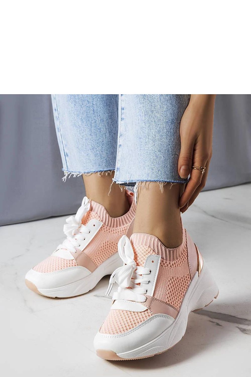  Adidași cu toc de tip platformă model 207992 Solea 