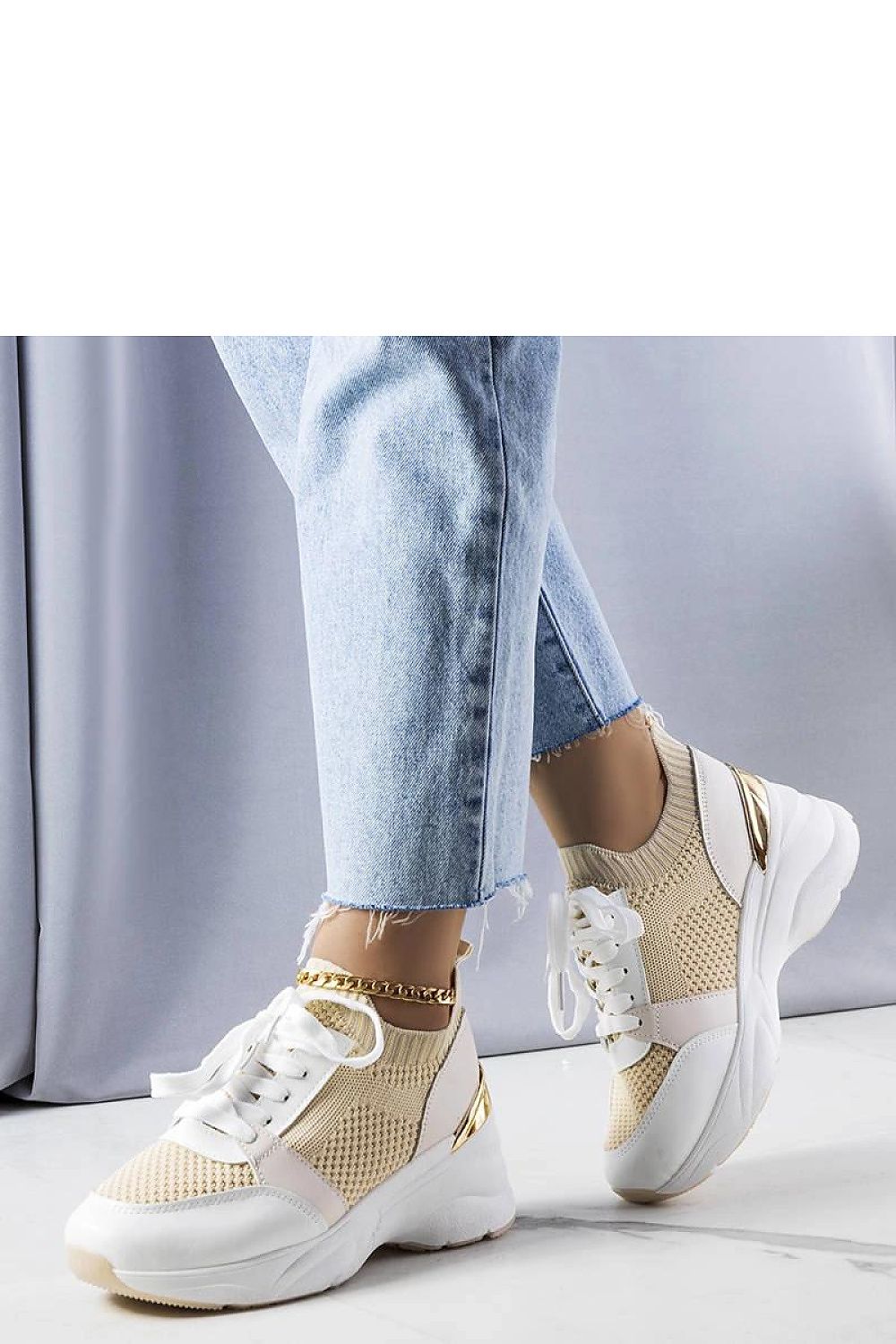 Adidași cu toc de tip platformă model 207994 Solea 