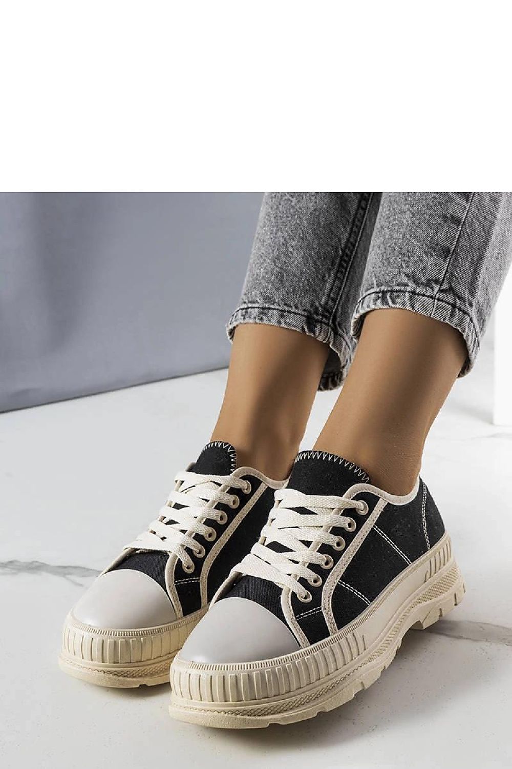  Tenişi model 207997 Solea 